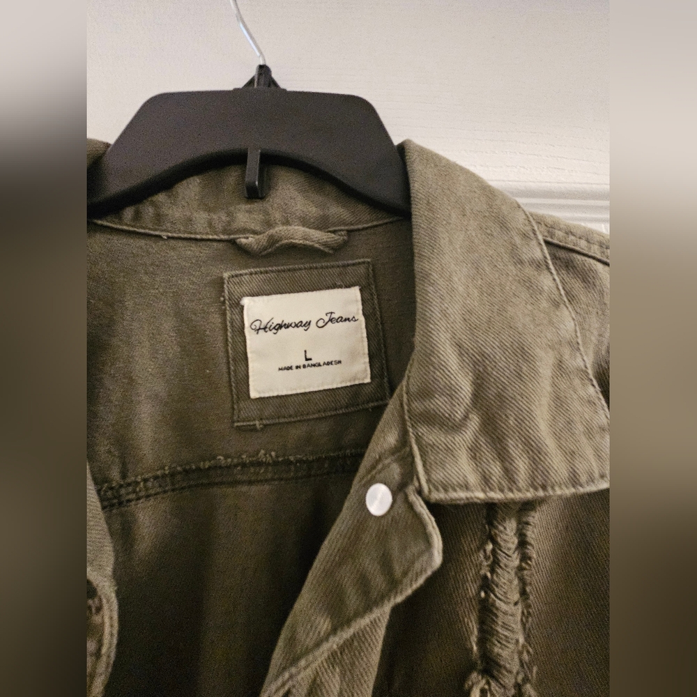 Green Distressed Jen Jacket - Picture 4 of 4
